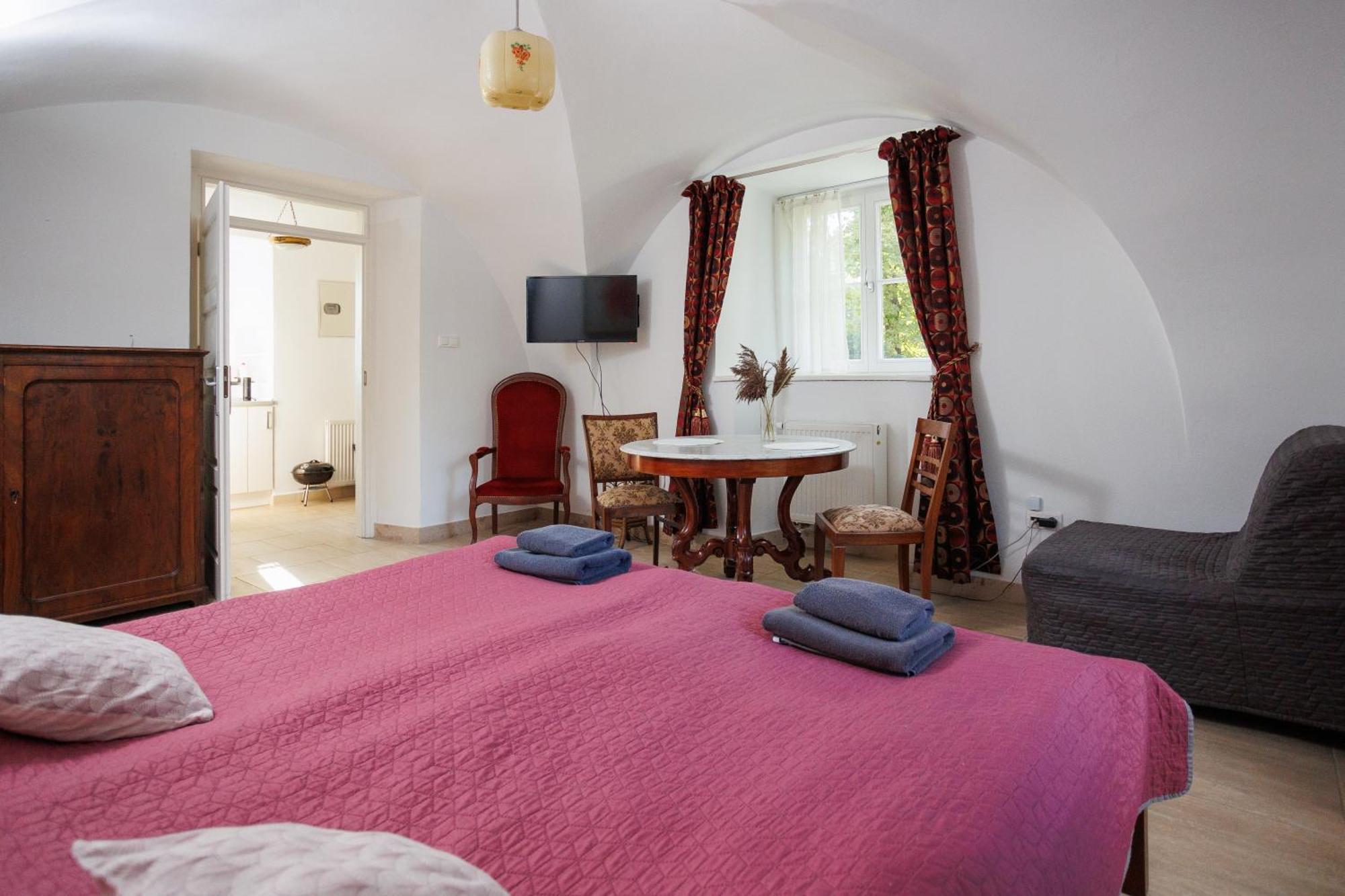 Apartamento Dwór Udrycze Exterior foto